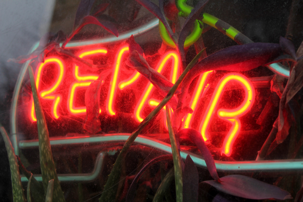 Neon repair sign